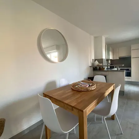 Duplex Bord De Mer Avec Terrasse Et Parking Prive A Cavaliere, - Fr-1-308-137 Apartment Le Lavandou