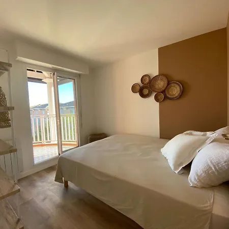 Duplex Bord De Mer Avec Terrasse Et Parking Prive A Cavaliere, - Fr-1-308-137 Apartment Le Lavandou